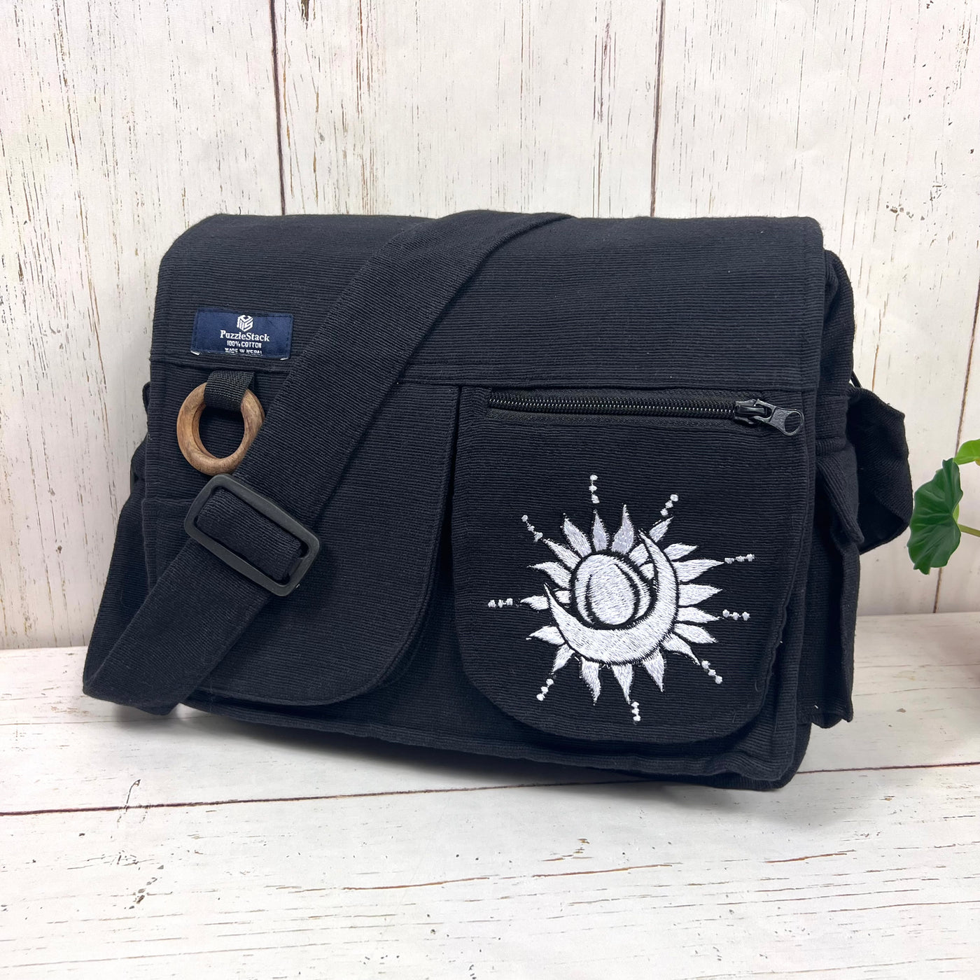 Lukla Messenger Bag