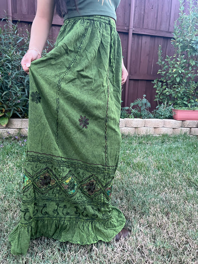 Pari Vintage Vibe Green Embroidery Maxi Skirt