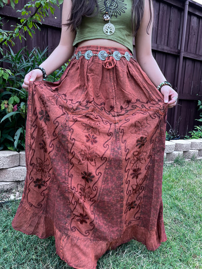 Pari Vintage Vibe Rustic Embroidery Maxi Skirt