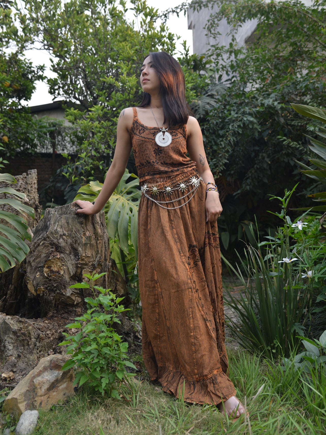 Pari Vintage Vibe Brown Top & Maxi Skirt Set