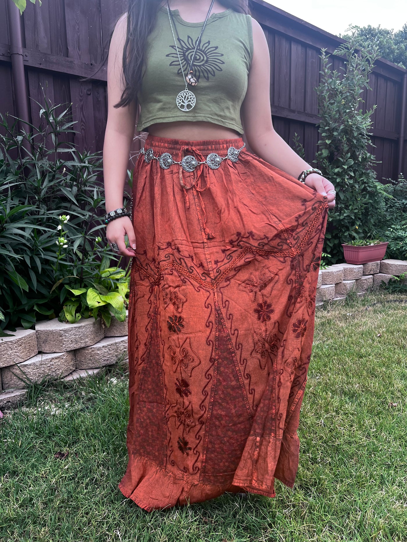 Pari Vintage Vibe Rustic Embroidery Maxi Skirt