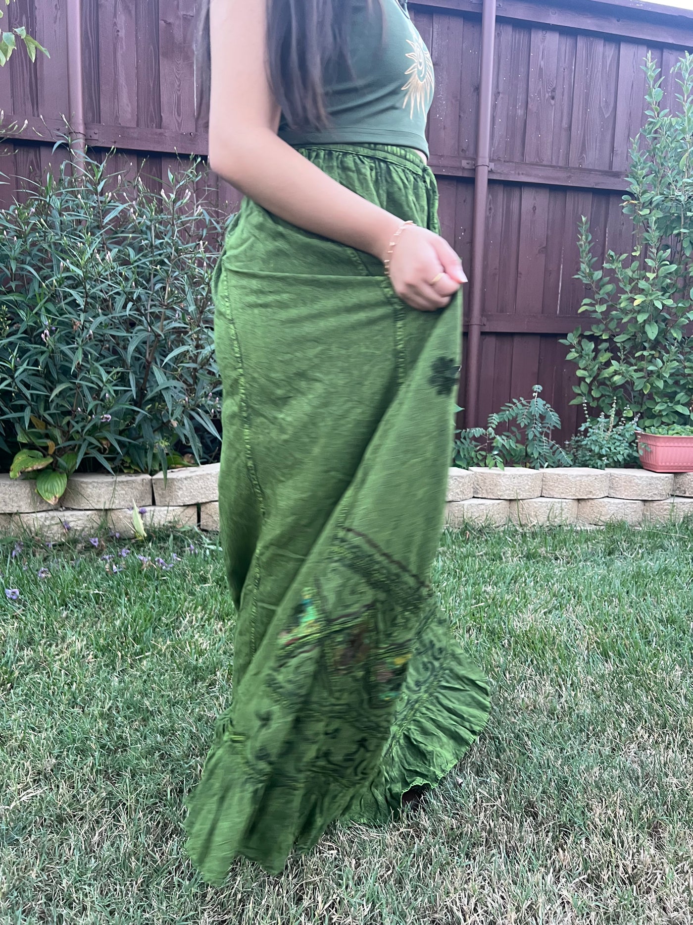 Pari Vintage Vibe Green Embroidery Maxi Skirt