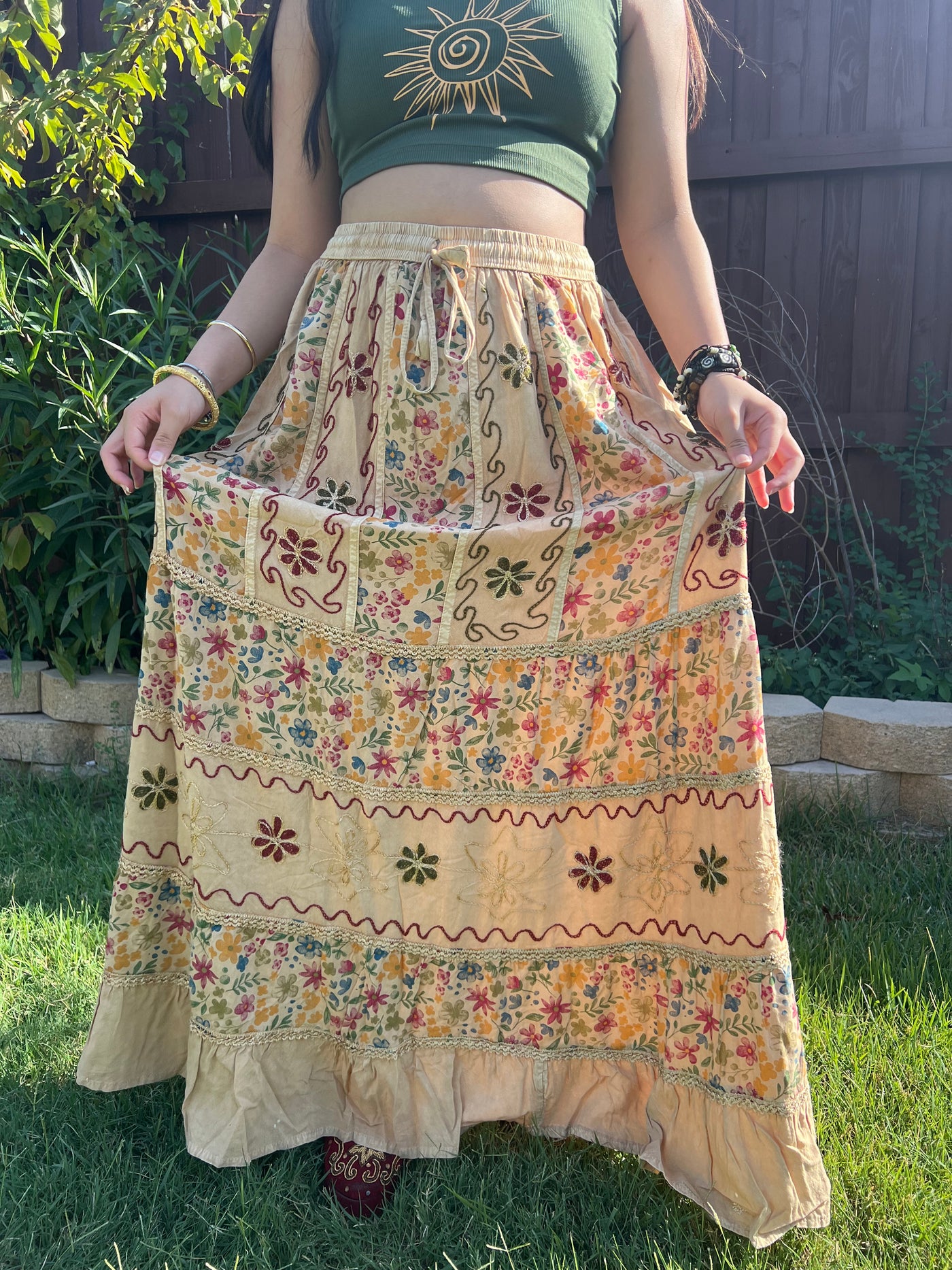 Pari Vintage Vibe Floral Maxi Skirt