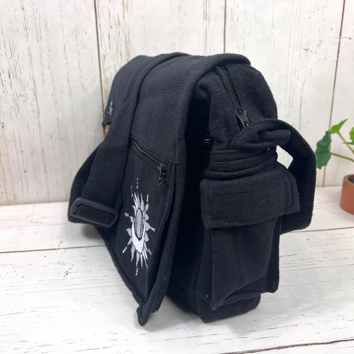 Lukla Messenger Bag