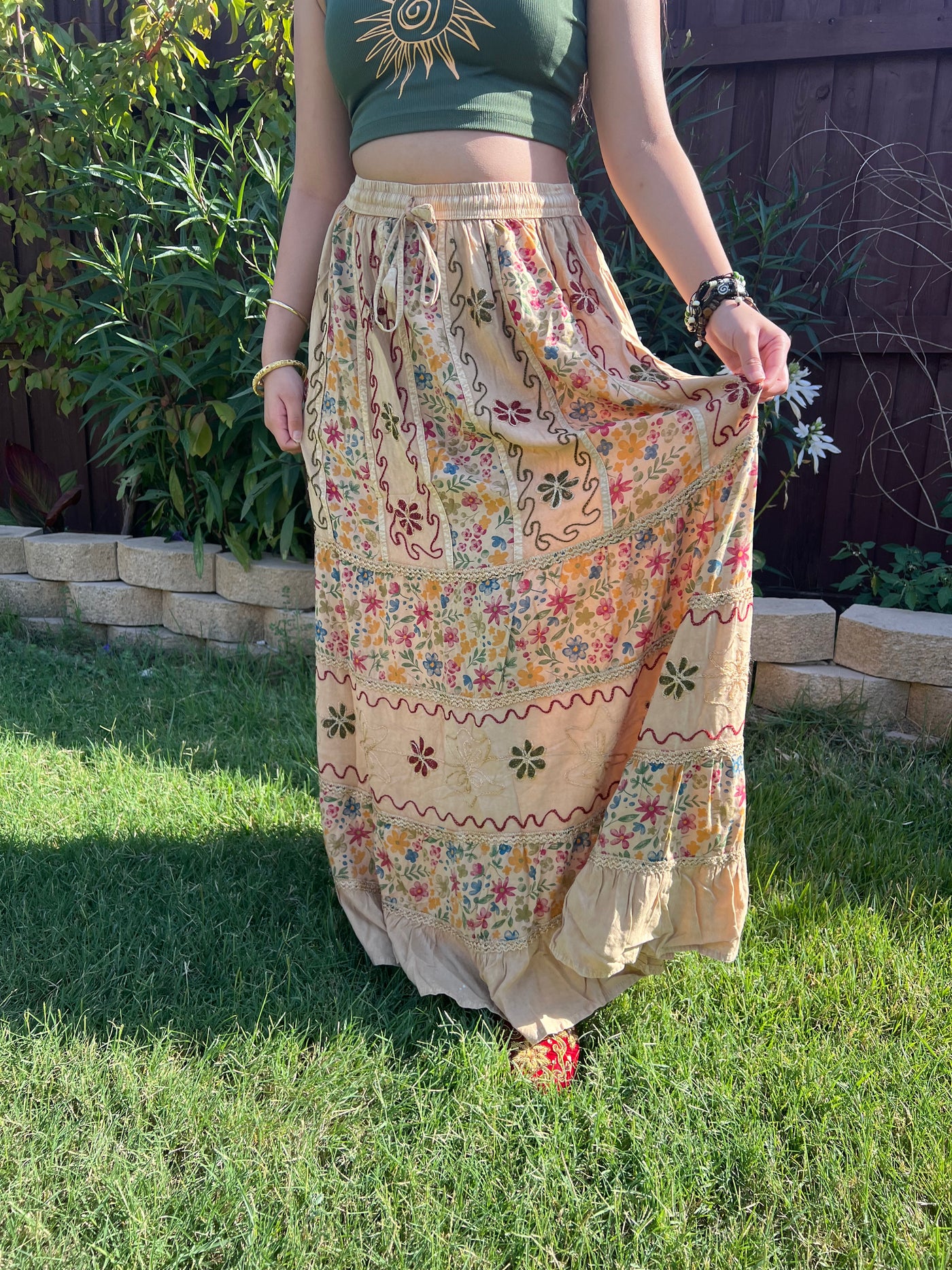 Pari Vintage Vibe Floral Maxi Skirt