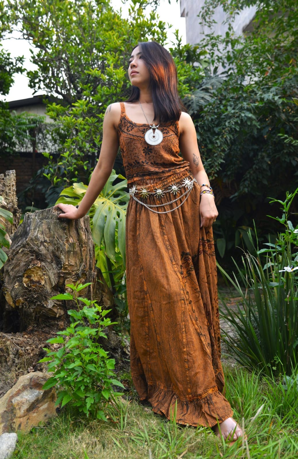 Pari Vintage Vibe Brown Top & Maxi Skirt Set