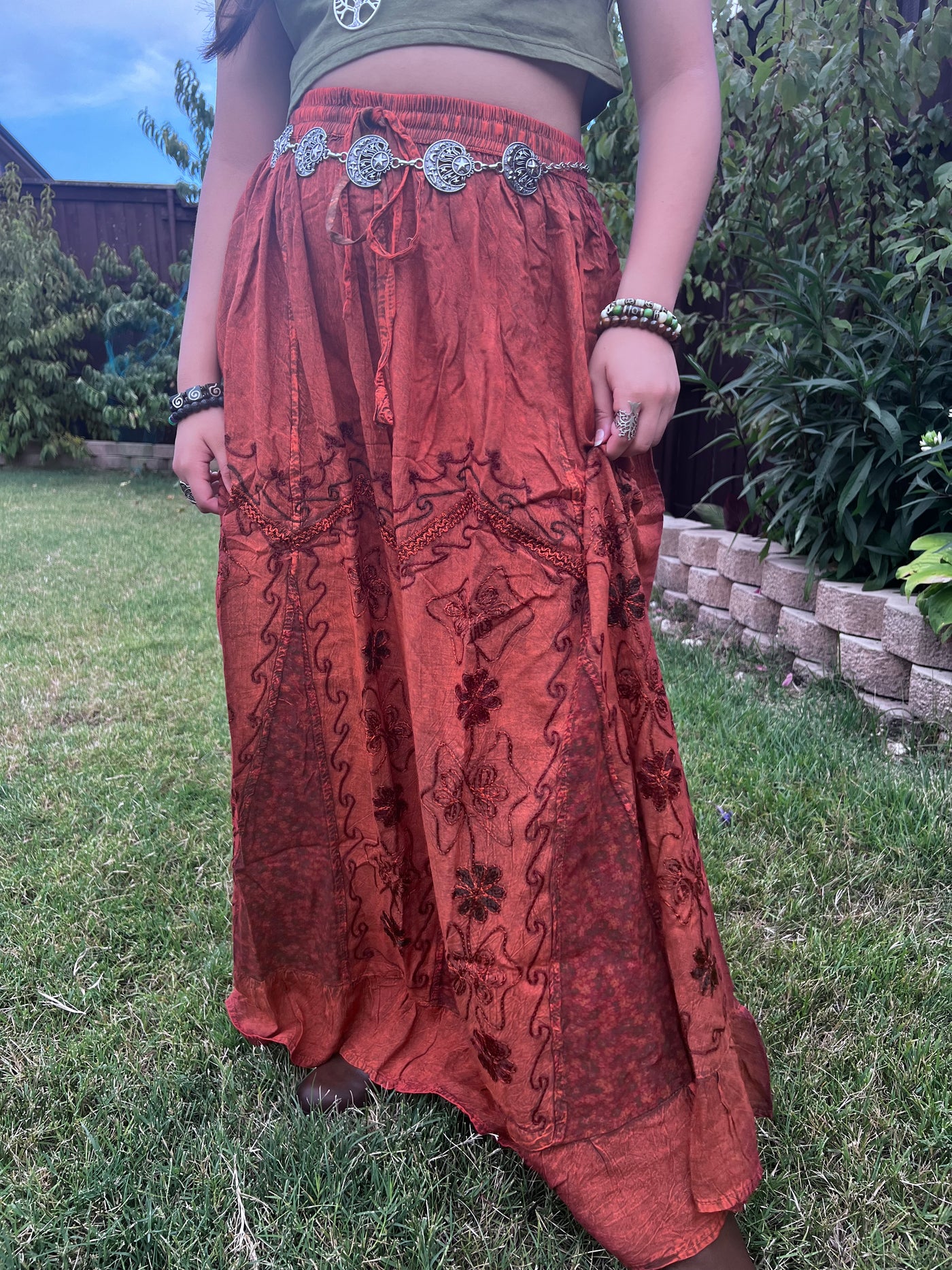 Pari Vintage Vibe Rustic Embroidery Maxi Skirt