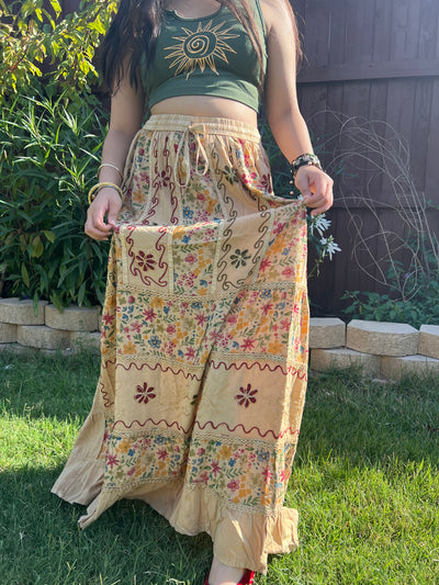 Pari Vintage Vibe Floral Maxi Skirt