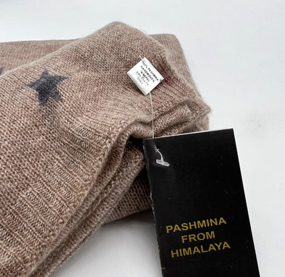 knitted pashmina shawl made from 100% pure pashmina wool with  star print